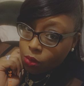 Meet your Posher, Deonna